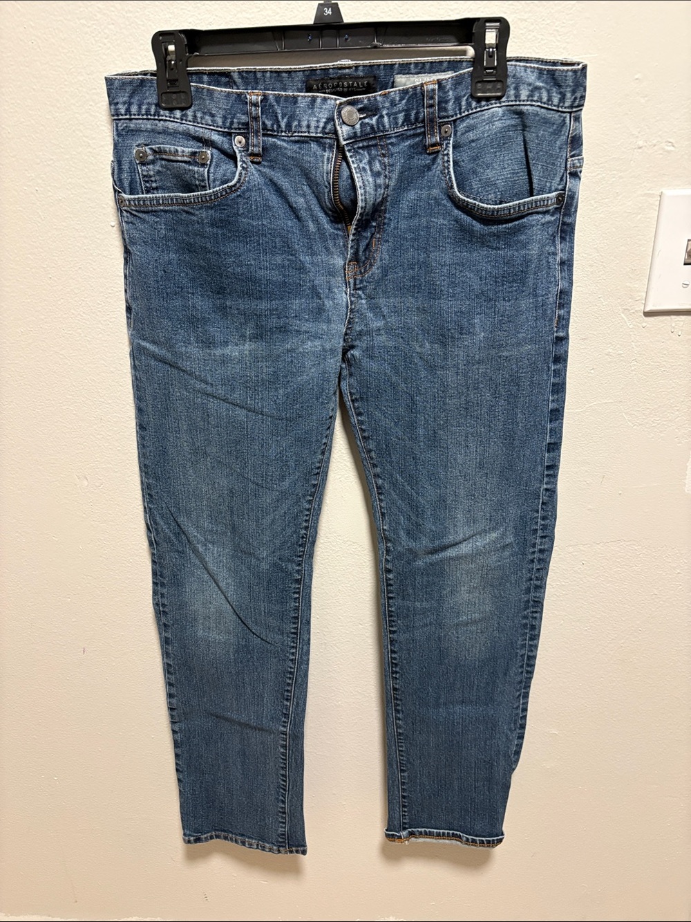 Aeropostale Men's Slim Straight Jeans in Medium Blue Wash 32/30